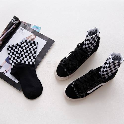 New black and white chess box Harajuku wind cotton socks casual sports men&39s socks street skateboard stockings