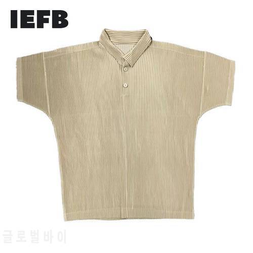 IEFB Men&39s Pleated Polo Shirt 2023 Summer New Black Grey Airpcot Pullover Tee Lapel Men&39s Short Sleeve Tops High Qualtiy 9Y8303