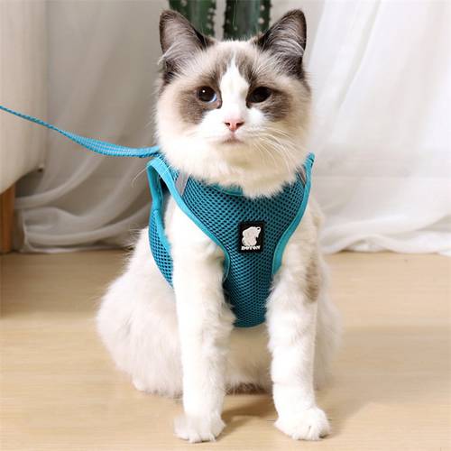 Cat Harness and Leash Set Escape Proof Cat Walking Harness with Leash Breathable Mesh Pet Harness for Cats Small Dogs Reflective