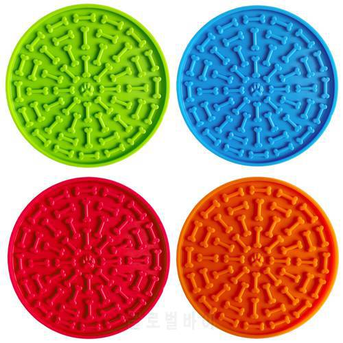 2022 Hot Selling Dog Dispensing Mat Silicone Bowls Dog Lick Mat Lick Mat for Pet Bathing Grooming and Dog Training Pet Supplies