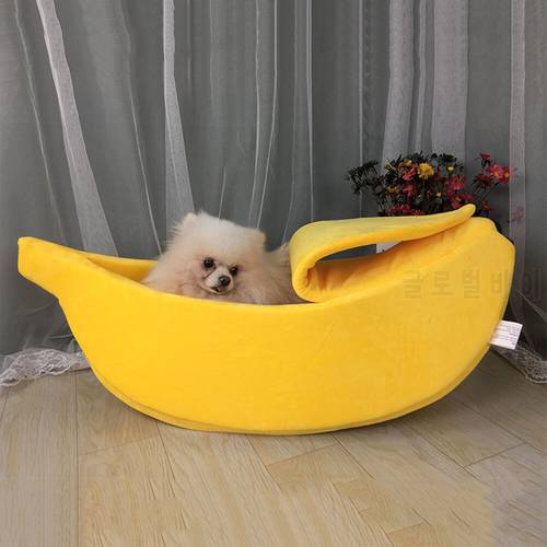 Small Pet Bed Banana Shape House Puppy Dog Warm Soft Plush Breathable Bed Banana Cat Bed Portable Puppy Cushion Basket Sofa