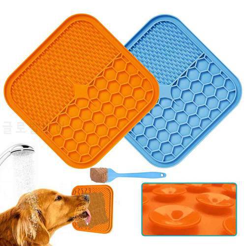 Dog Feeding Mat Silicone Pet Lick Pad Slow Feeder Dog Bowls Bathing Distraction Pads Licky Mat Food Dispenser Training Plate Mat