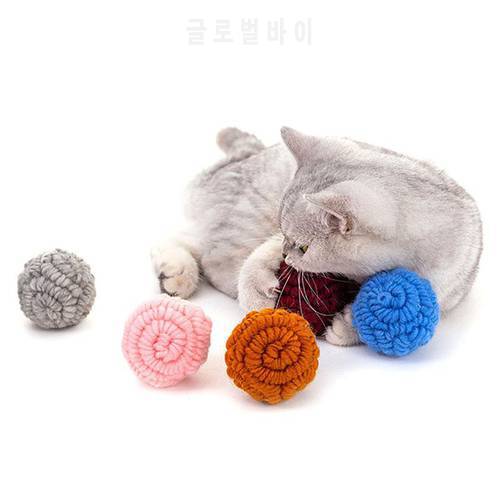 Cat Chew Toy Wool Ball Kitten Toy Pet Training Toy Cat Interactive Toy Catnip Kitten Toy Funny Cat Pom Pom Toy Pet Chasing Ball