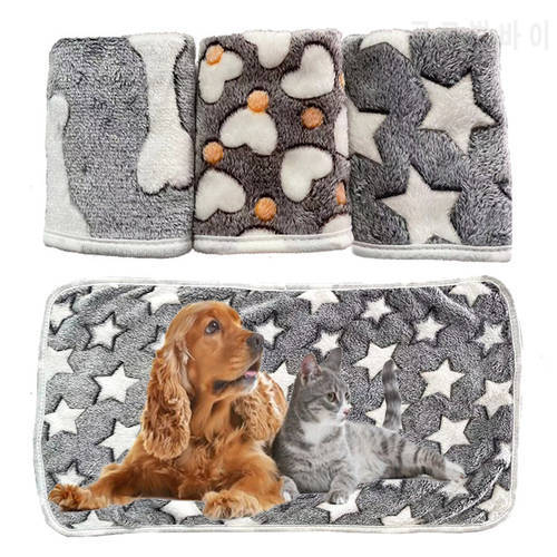 Soft And Fluffy Coral Fleece Pet Blanket Stars Bones Pattern Pet Mat Warm And Comfortable Blanket For Cat And Dogs Pet Supplies