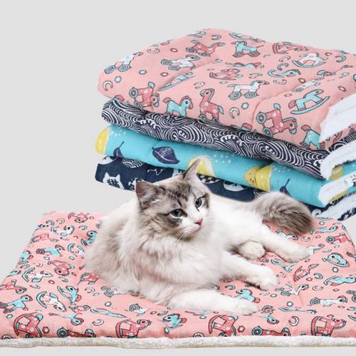 Pet Blanket Soft Flannel Thickened Pet Soft Fleece Pad Pet Blanket Cat Sofa Cushion Home Rug Keep Warm Sleeping Cover Pet Supply